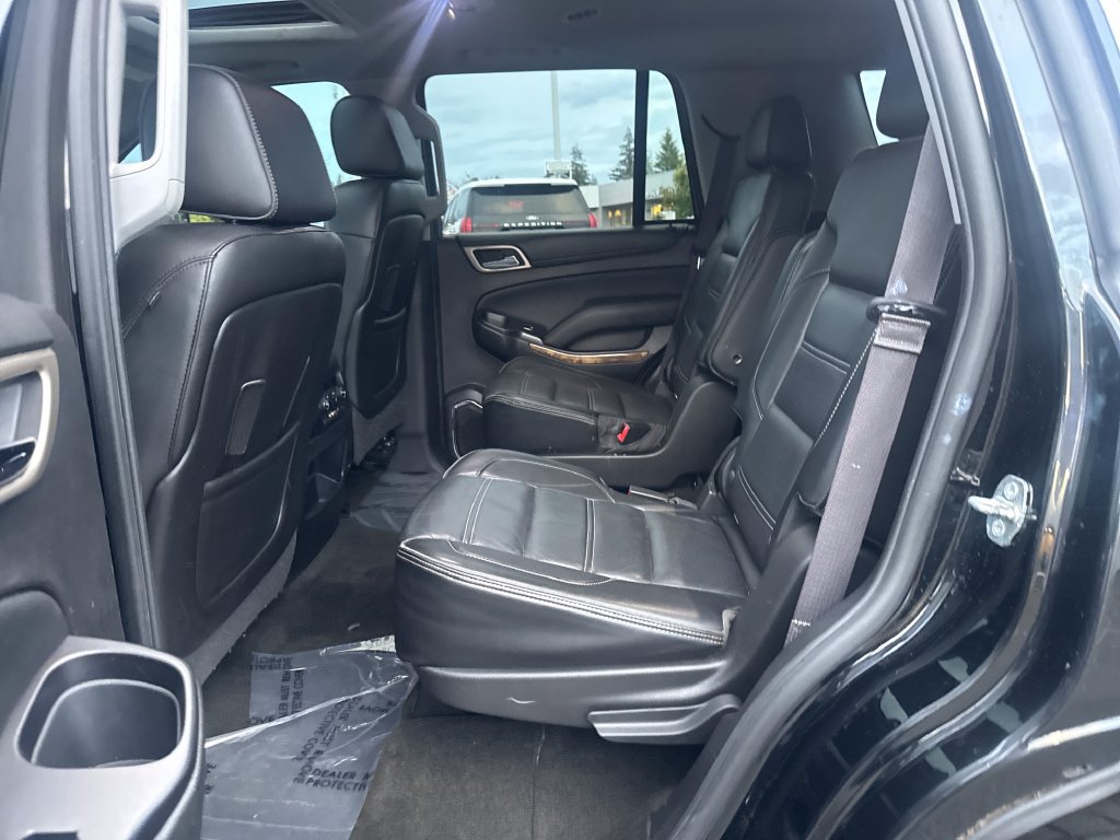 Used 2016 GMC Yukon Denali w/ Open Road Package AWD/4WD image 28