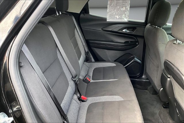 Used 2022 Chevrolet TrailBlazer LT FWD image 24