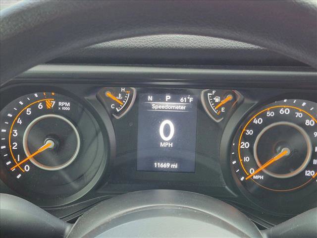 Certified 2025 Jeep Gladiator Sport image 11