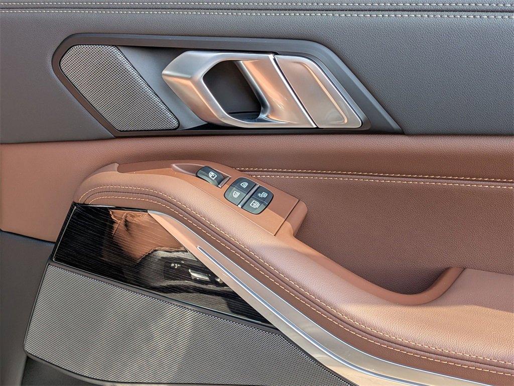 New 2026 BMW X7 M60i image 19