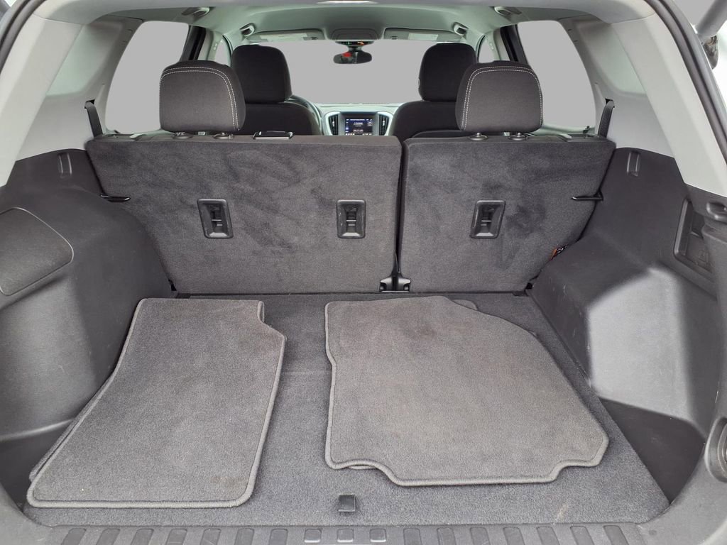 Used 2023 GMC Terrain SLE w/ Driver Convenience Package image 27