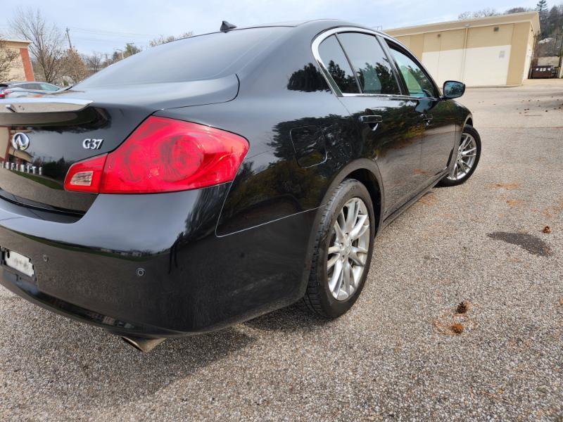Used 2012 INFINITI G37 Journey w/ Premium Pkg image 4