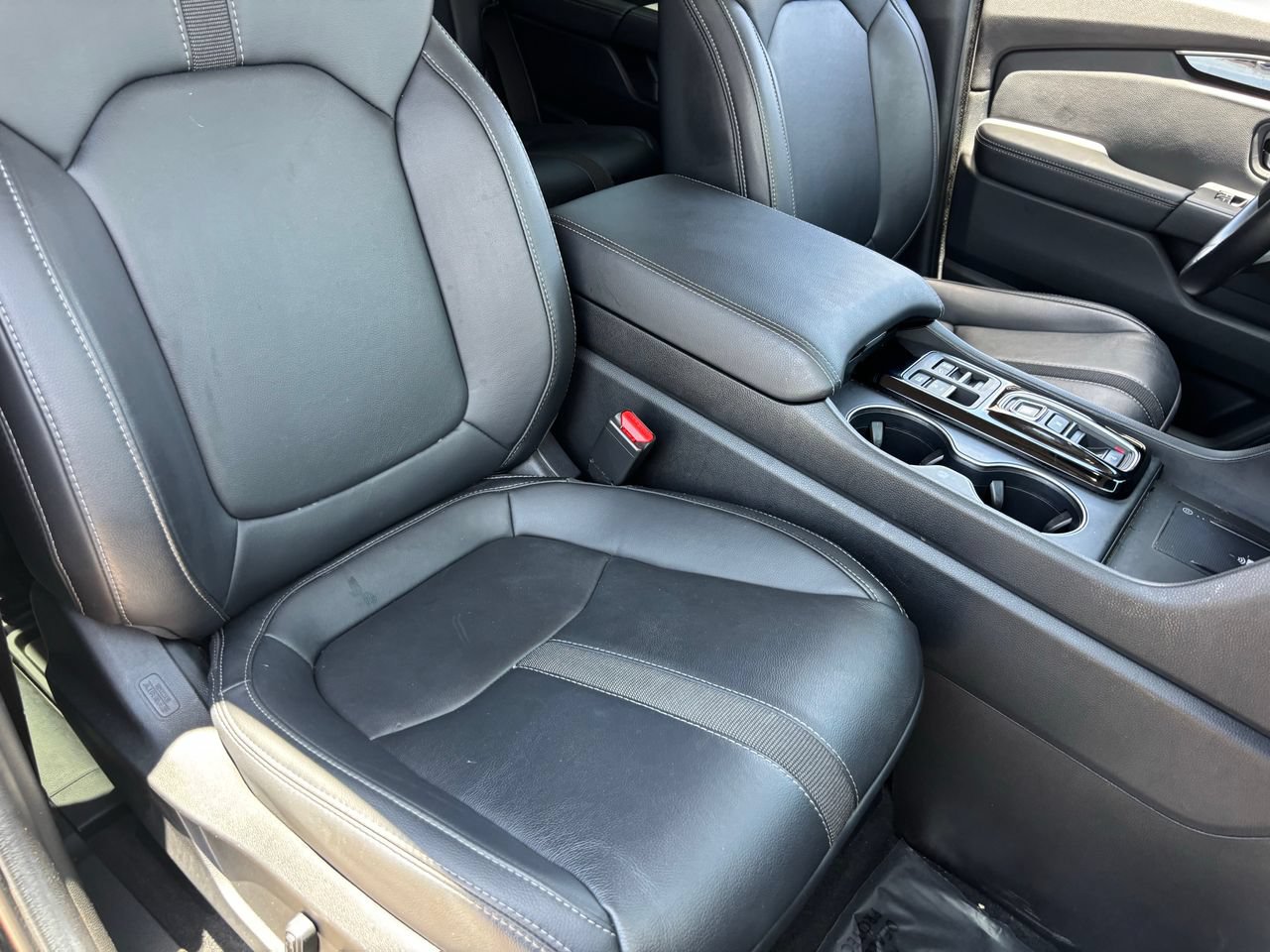 Certified 2025 Honda Pilot EX-L image 8