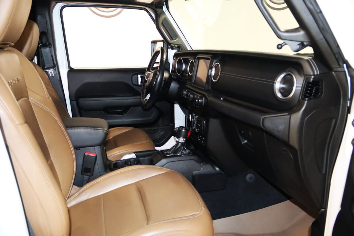 Used 2021 Jeep Wrangler Unlimited Sahara w/ Dual Top Group AWD/4WD image 65
