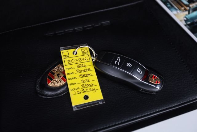 Used 2022 Porsche Macan AWD/4WD image 90