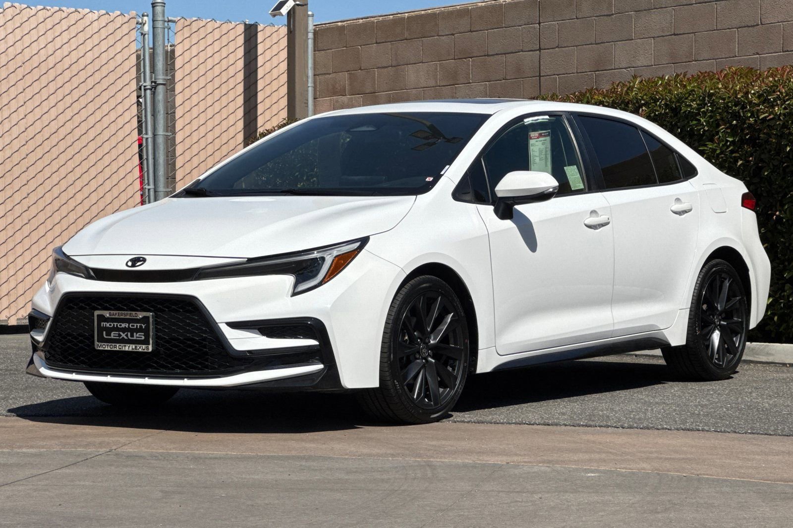 Used 2023 Toyota Corolla SE w/ SE Premium Package FWD image 8