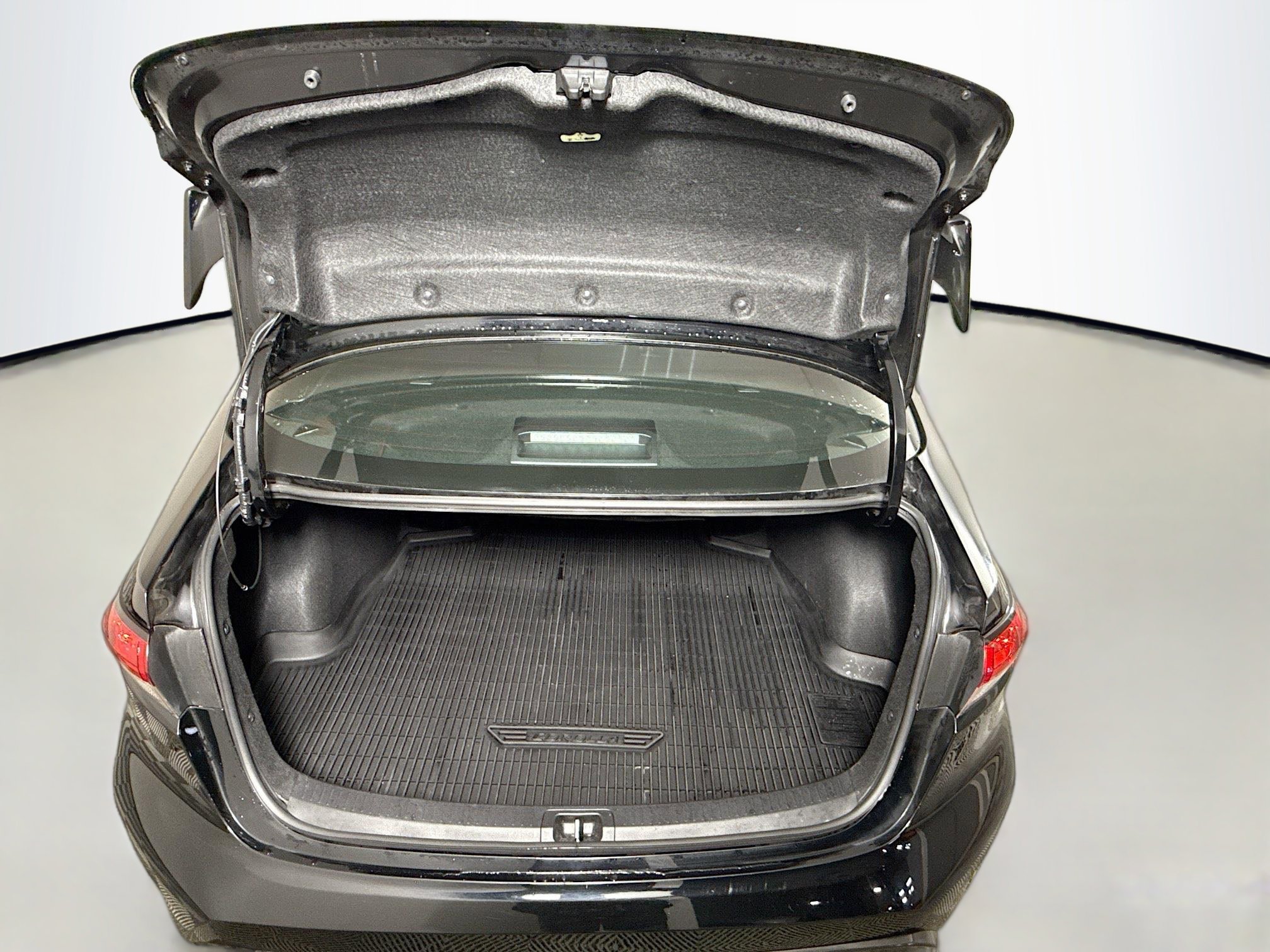 Certified 2025 Toyota Corolla SE w/ SE Premium Package image 23