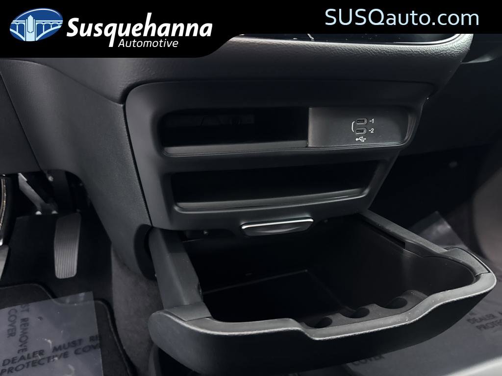 New 2026 Chrysler Voyager LX image 30