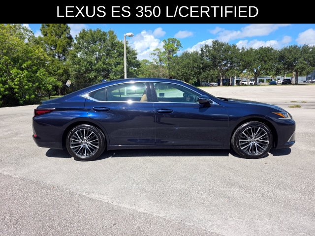 Used 2025 Lexus ES 350 w/ Premium Package FWD image 2