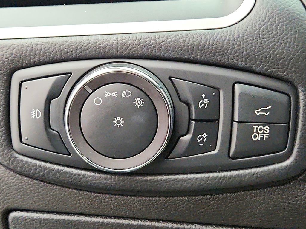 Used 2019 Ford Edge SEL w/ Equipment Group 201A image 32