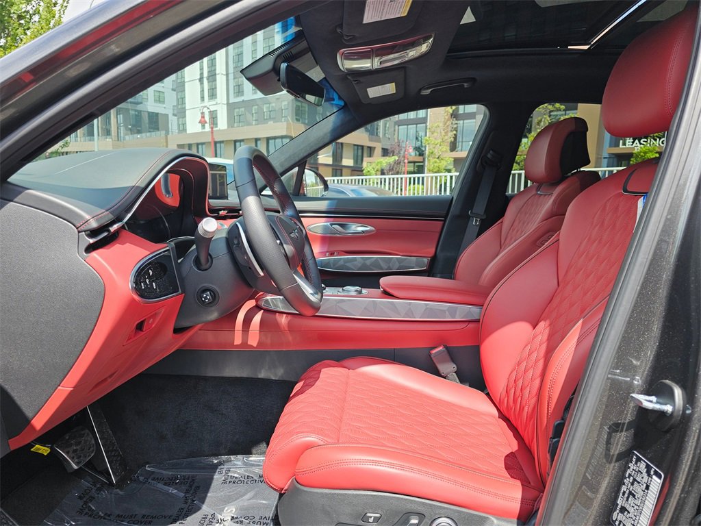 Used 2025 Genesis GV70 3.5T Sport w/ Sport Advanced Package image 23