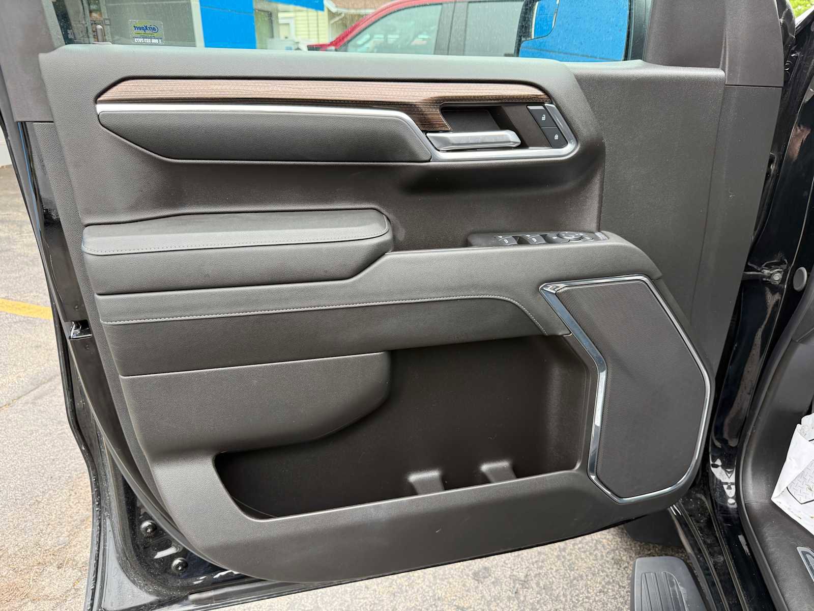 Used 2024 Chevrolet Silverado 1500 LT Trail Boss image 13