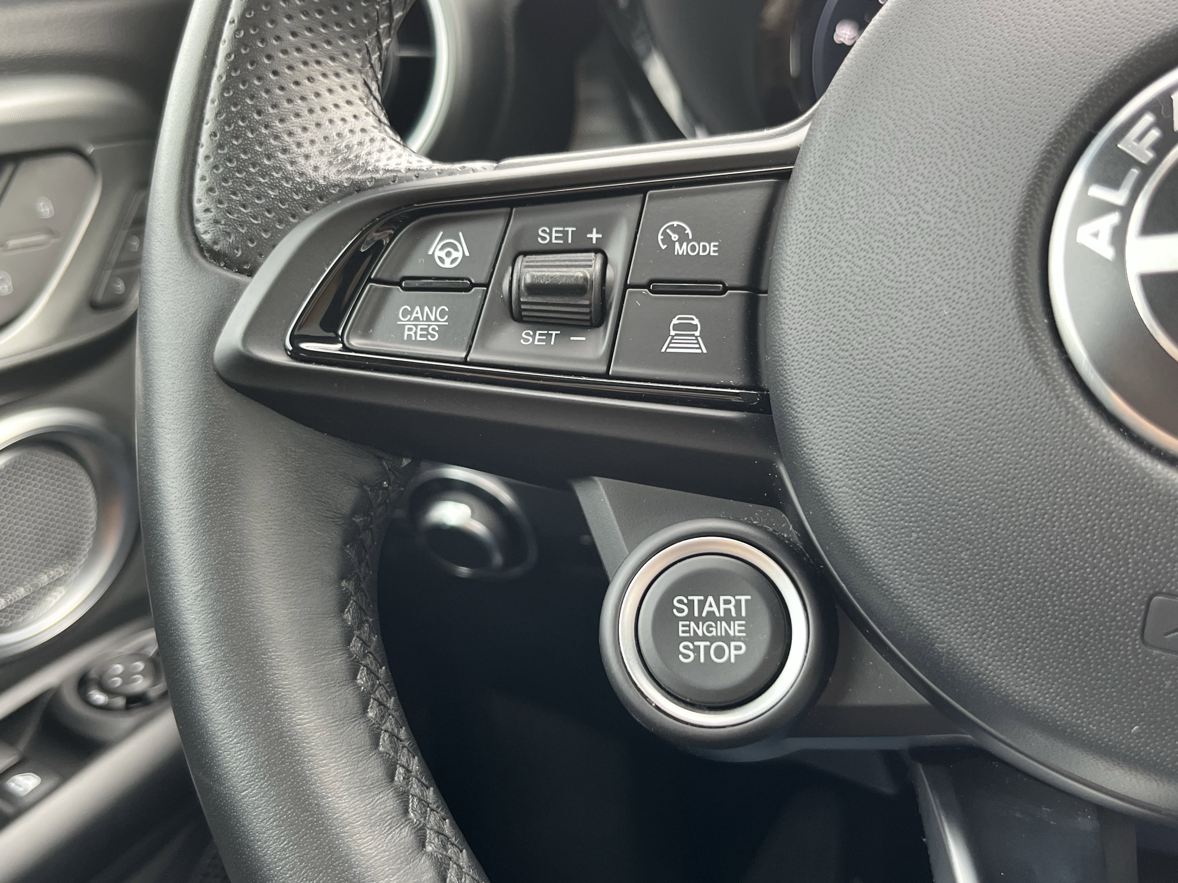 Used 2024 Alfa Romeo Tonale Ti image 24