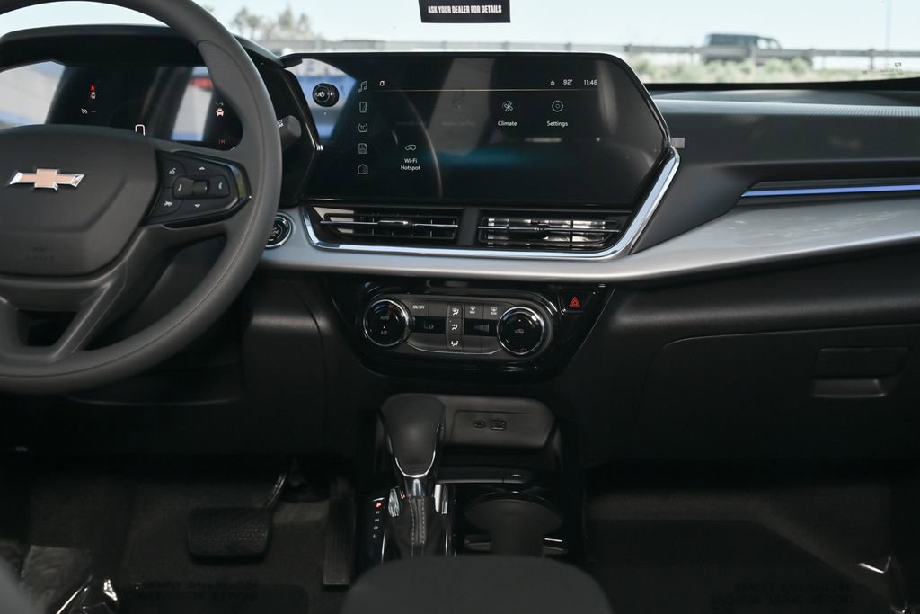 New 2026 Chevrolet Trax LT w/ Sunroof Package FWD image 24