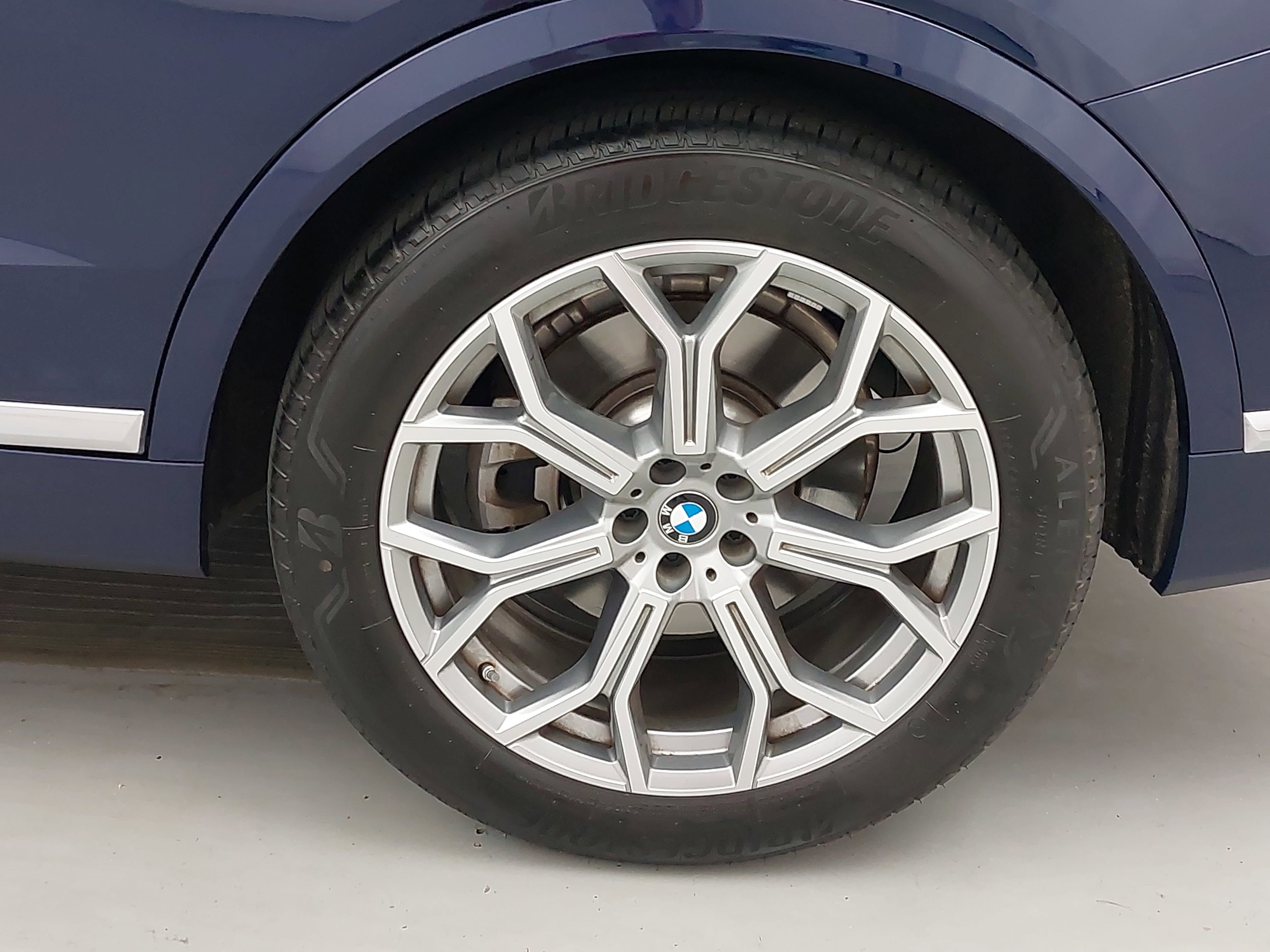 Used 2025 BMW X7 xDrive40i AWD/4WD image 38
