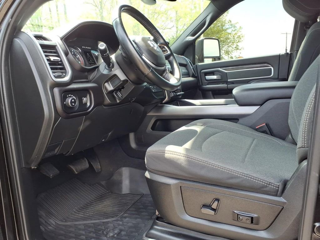Certified 2023 RAM 2500 Big Horn w/ Night Edition AWD/4WD image 13