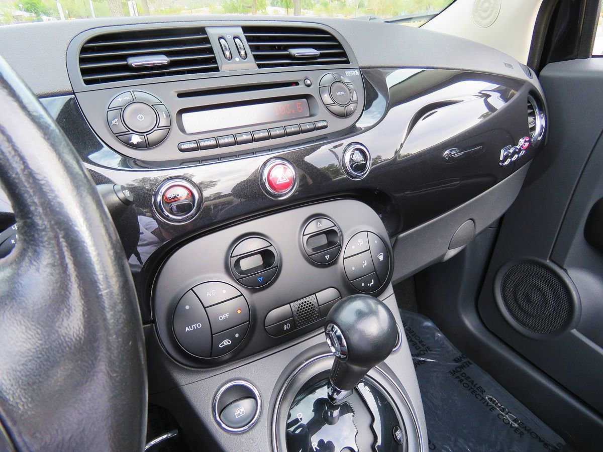 Used 2013 FIAT 500 Lounge FWD image 20