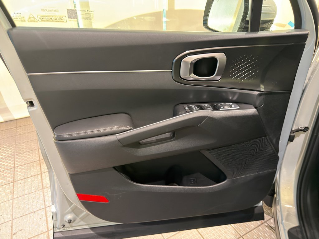 New 2026 Kia Sorento S w/ S Panoramic Sunroof Package image 13