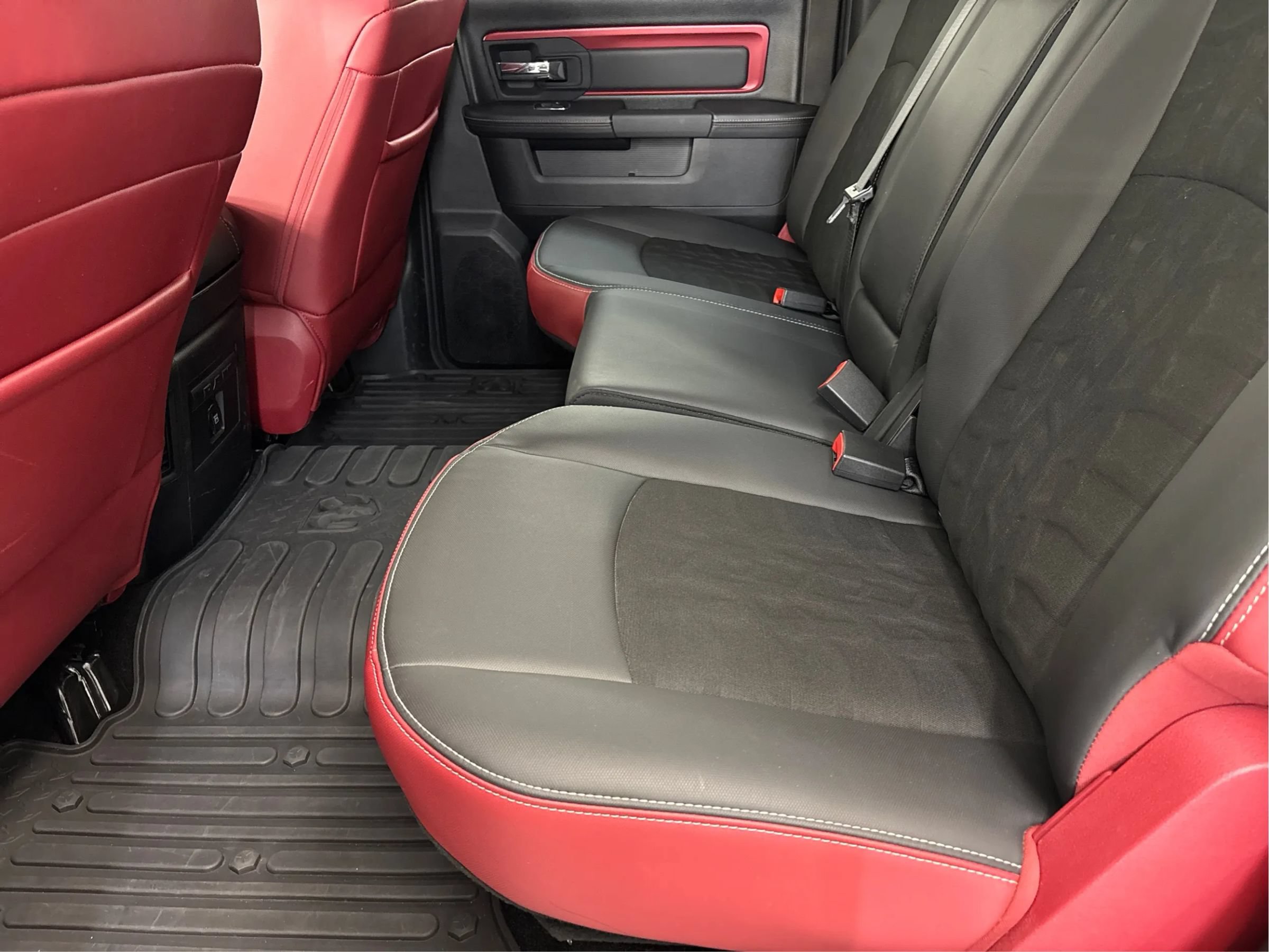 Used 2018 RAM 1500 Rebel w/ Luxury Group AWD/4WD image 14