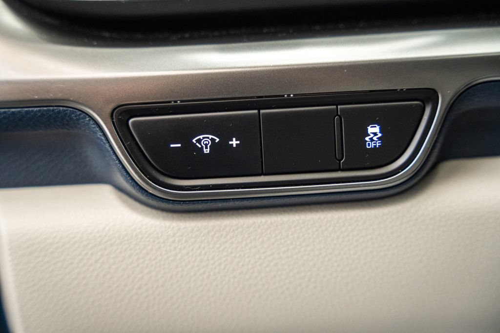Used 2025 Kia Carnival SX FWD image 43