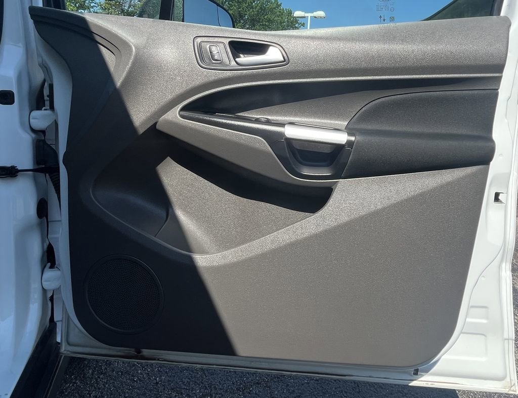 Used 2022 Ford Transit Connect XLT image 23