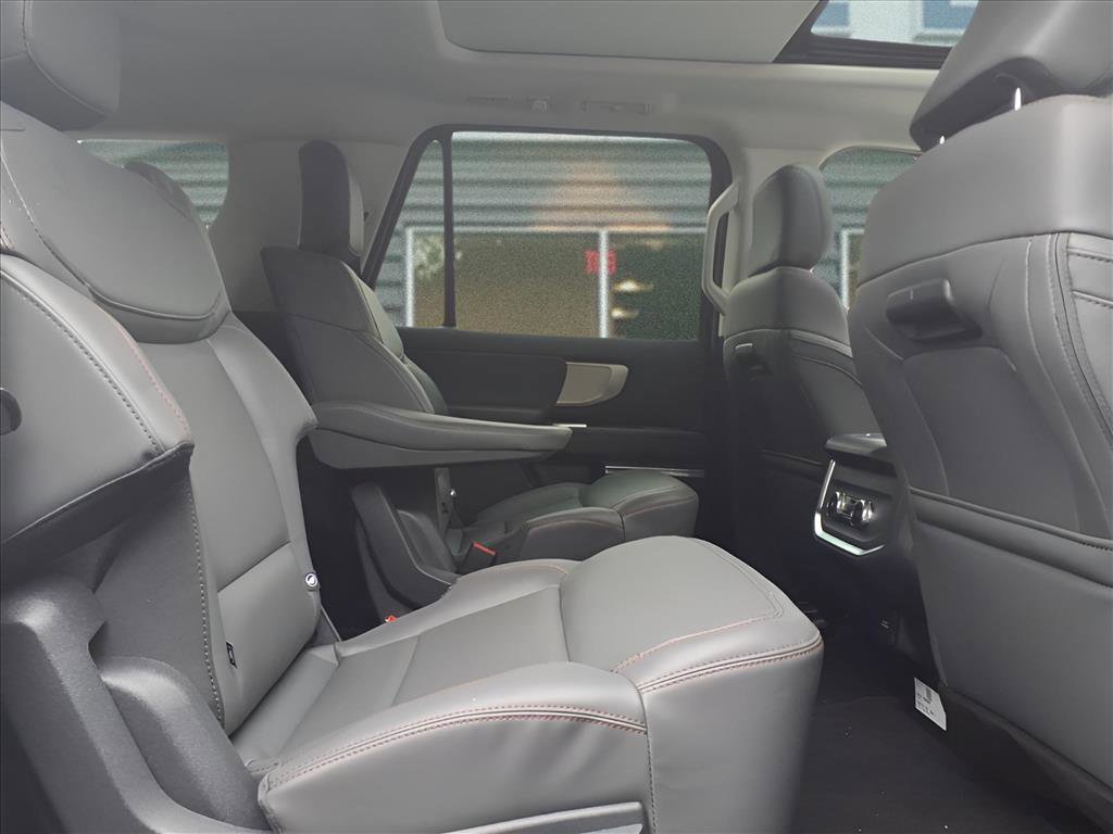 New 2025 Ford Expedition Max Active image 6