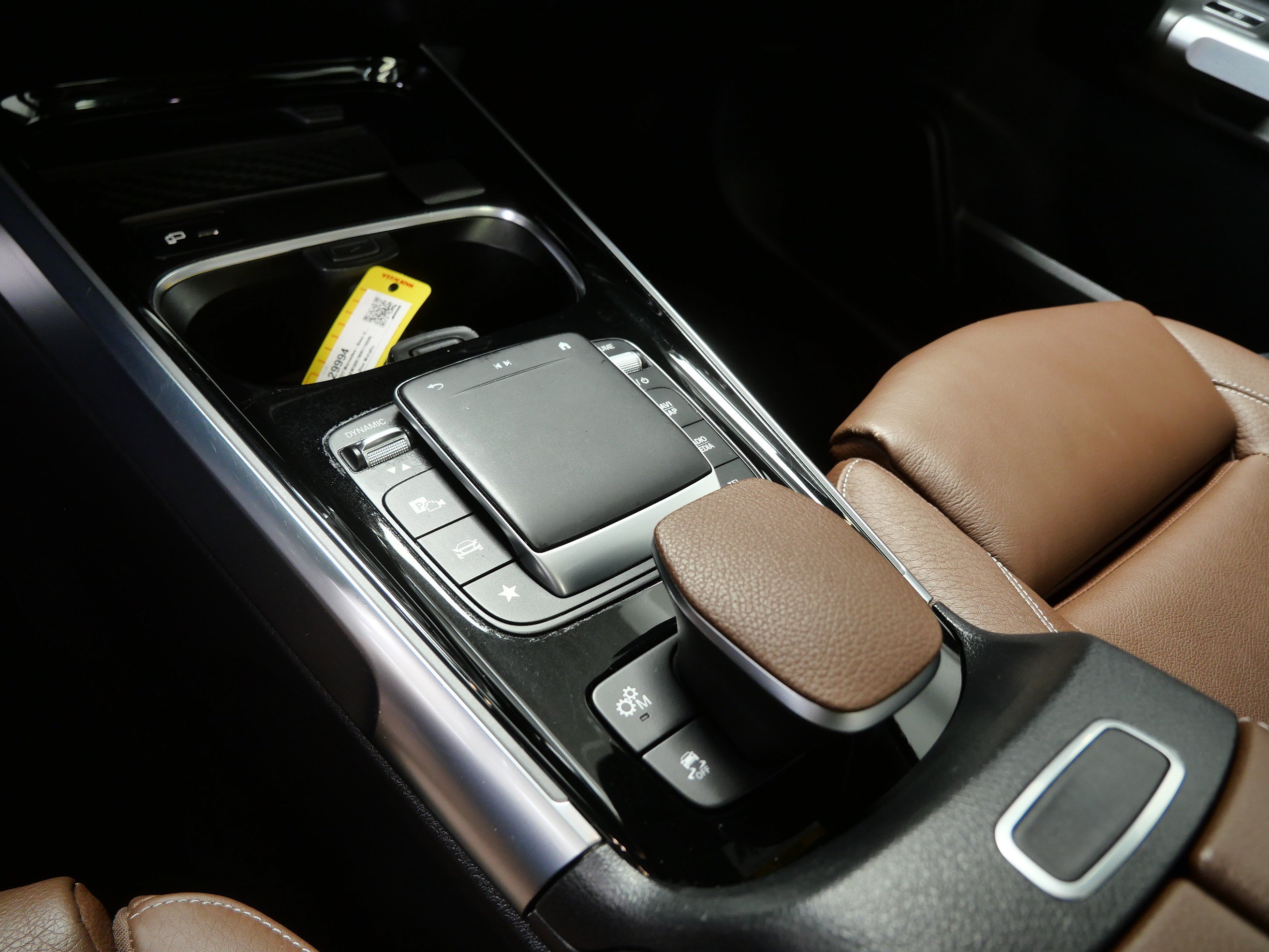 Certified 2022 Mercedes-Benz GLB 35 AMG 4MATIC image 23