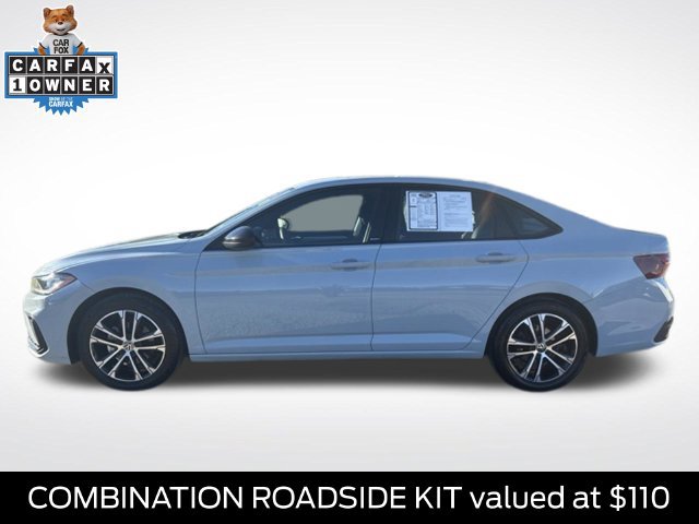 Used 2025 Volkswagen Jetta Sport FWD image 8