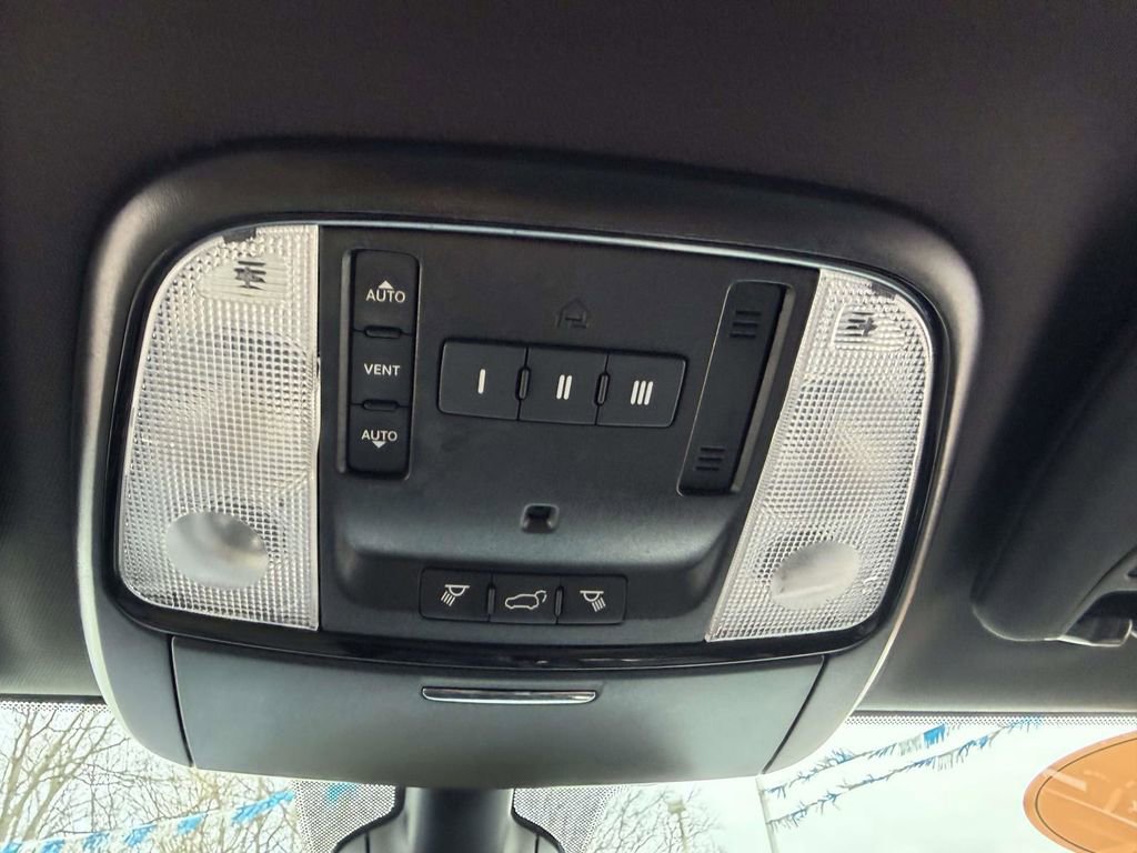 Used 2021 Dodge Durango R/T w/ Blacktop Package image 41