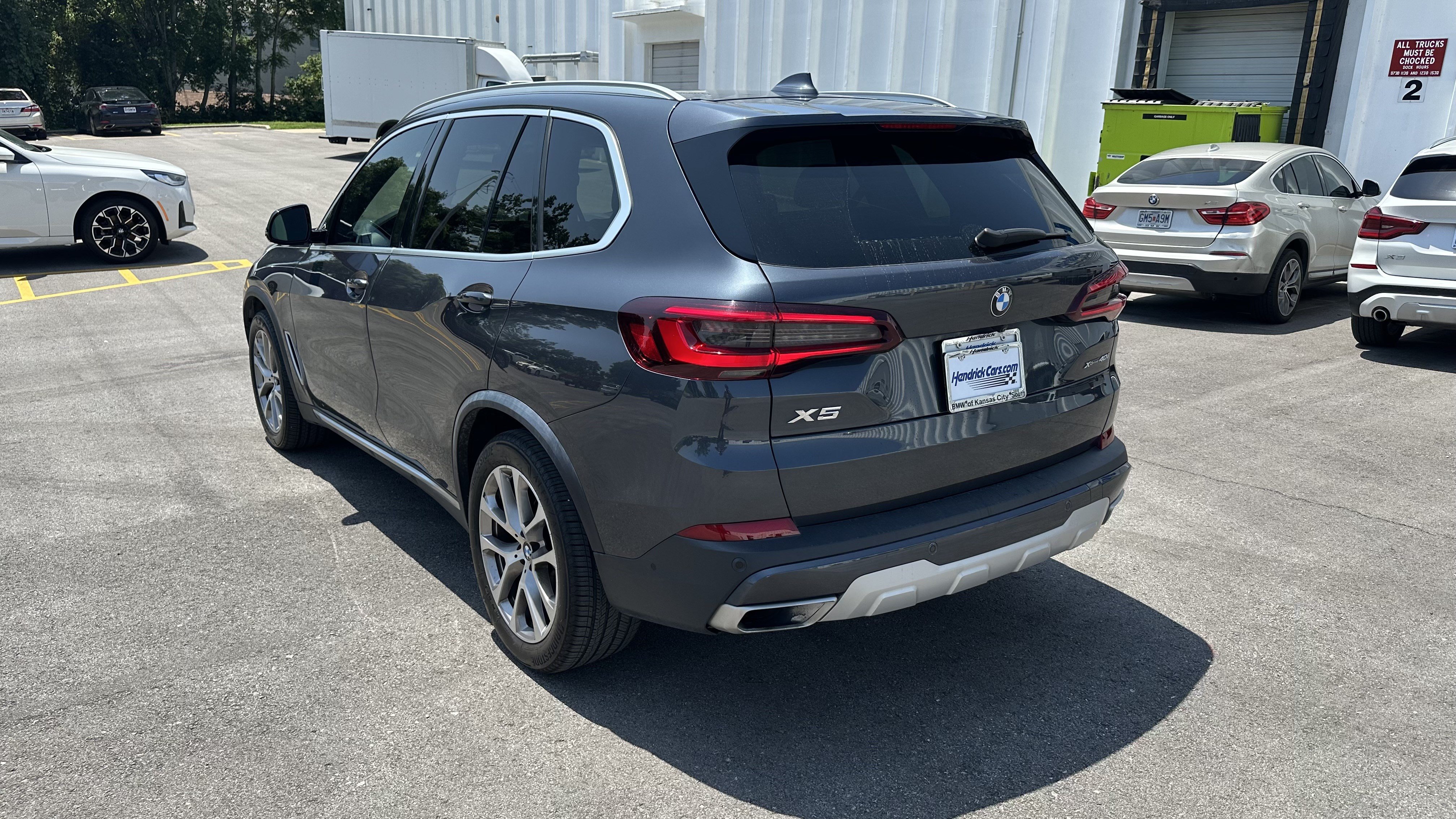 Used 2022 BMW X5 xDrive40i w/ Premium Package AWD/4WD image 8