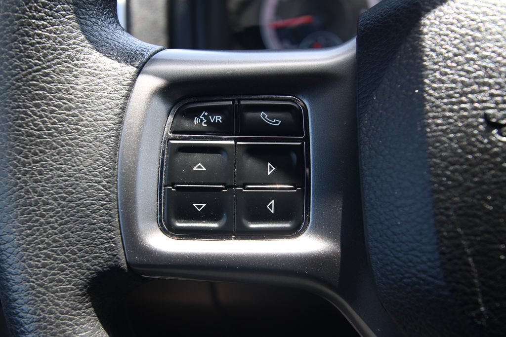 Used 2024 RAM 1500 Warlock AWD/4WD image 18