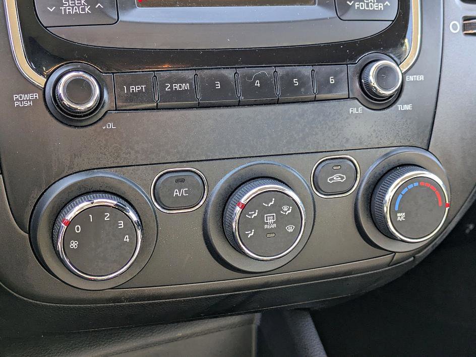 Used 2018 Kia Forte LX image 23