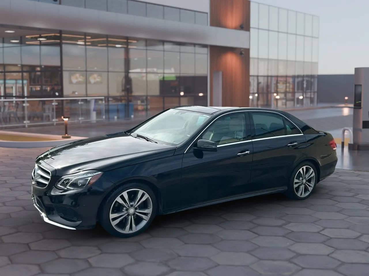 Used 2016 Mercedes-Benz E 350 4MATIC Sedan w/ Premium Package image 2