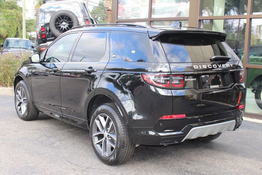 Certified 2025 Land Rover Discovery Sport S image 8