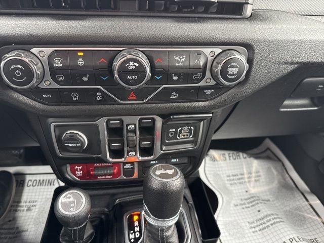 Used 2024 Jeep Wrangler Willys image 35