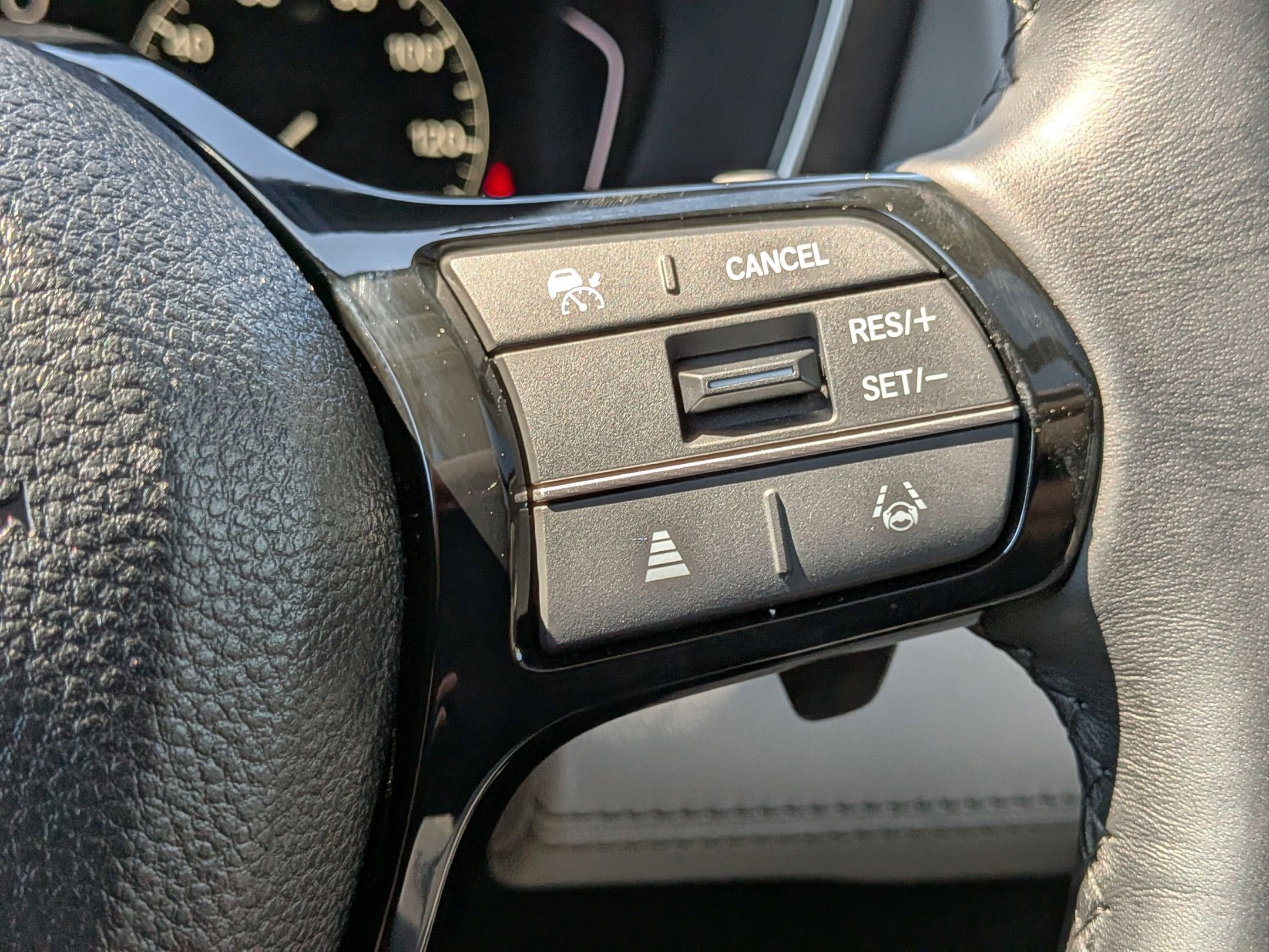 Certified 2025 Honda Pilot Touring image 15