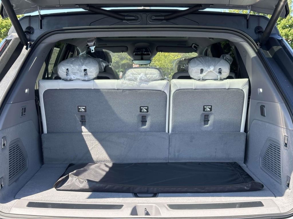 New 2026 Cadillac Escalade IQ Sport 1 image 12