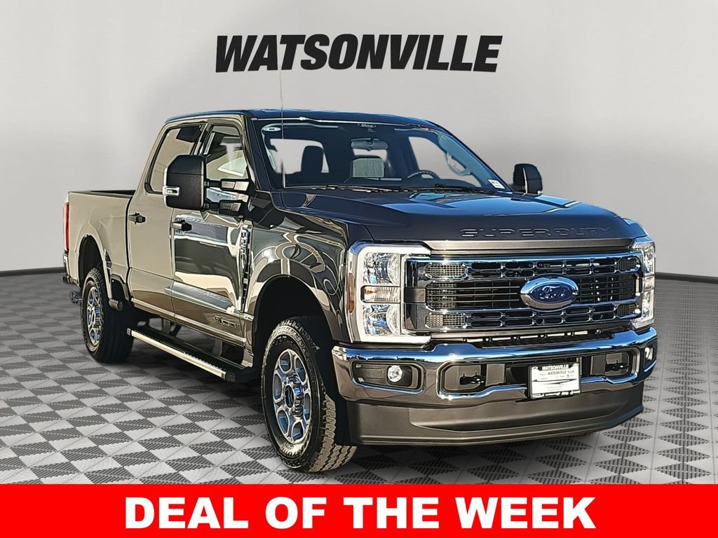 New 2026 Ford F250 XLT w/ FX4 Off-Road Package