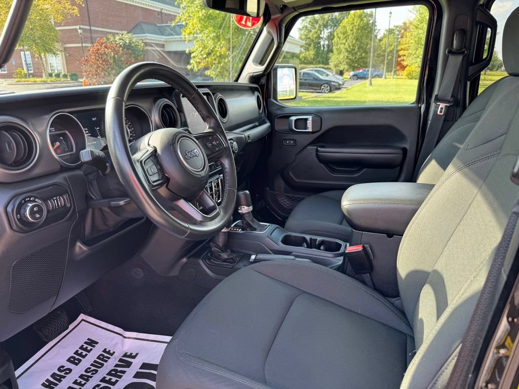 Used 2021 Jeep Gladiator Sport AWD/4WD image 11