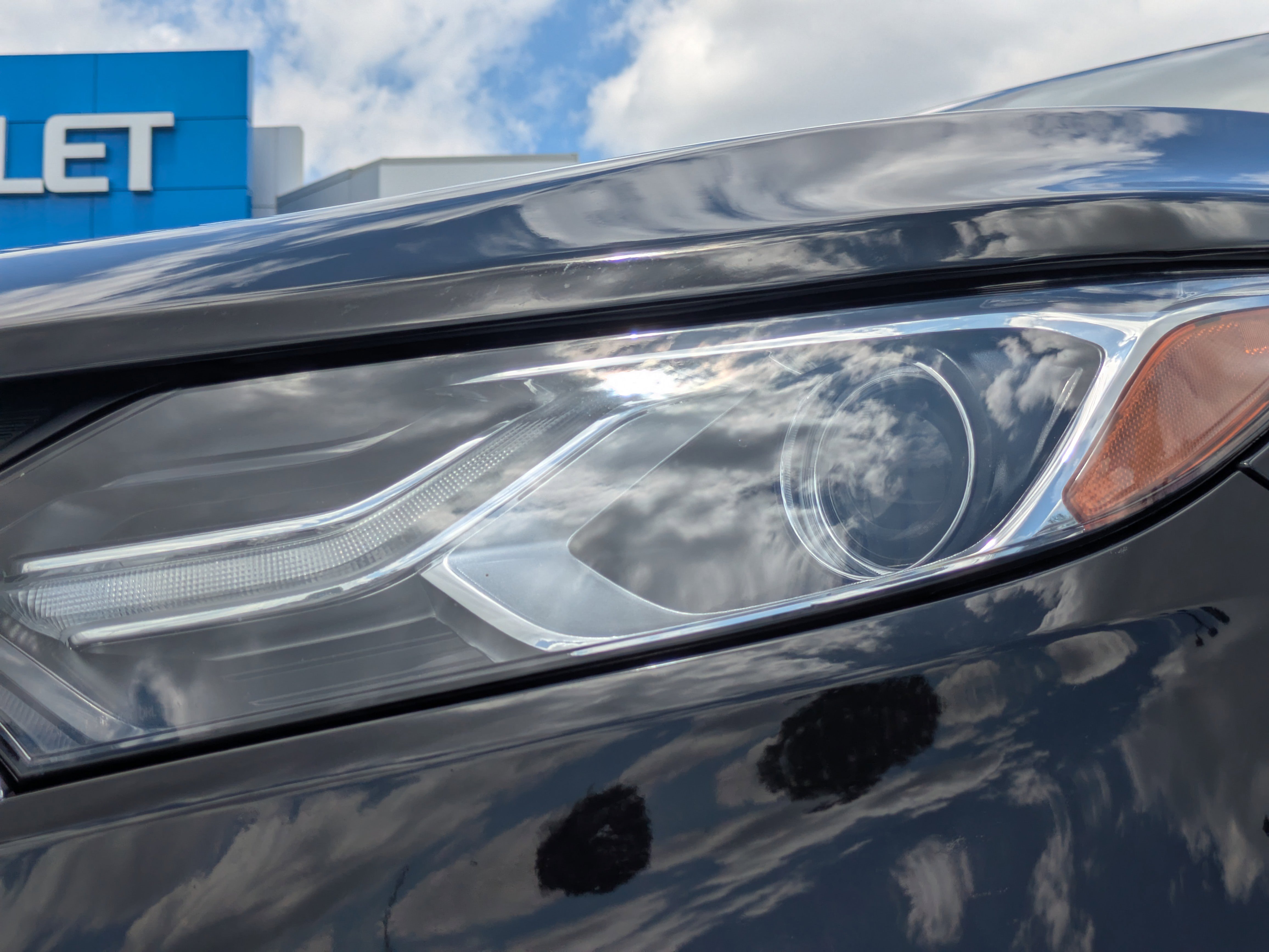 Used 2021 Chevrolet Equinox LS FWD image 32