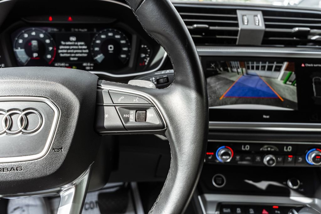 Used 2024 Audi Q3 2.0T Premium image 23