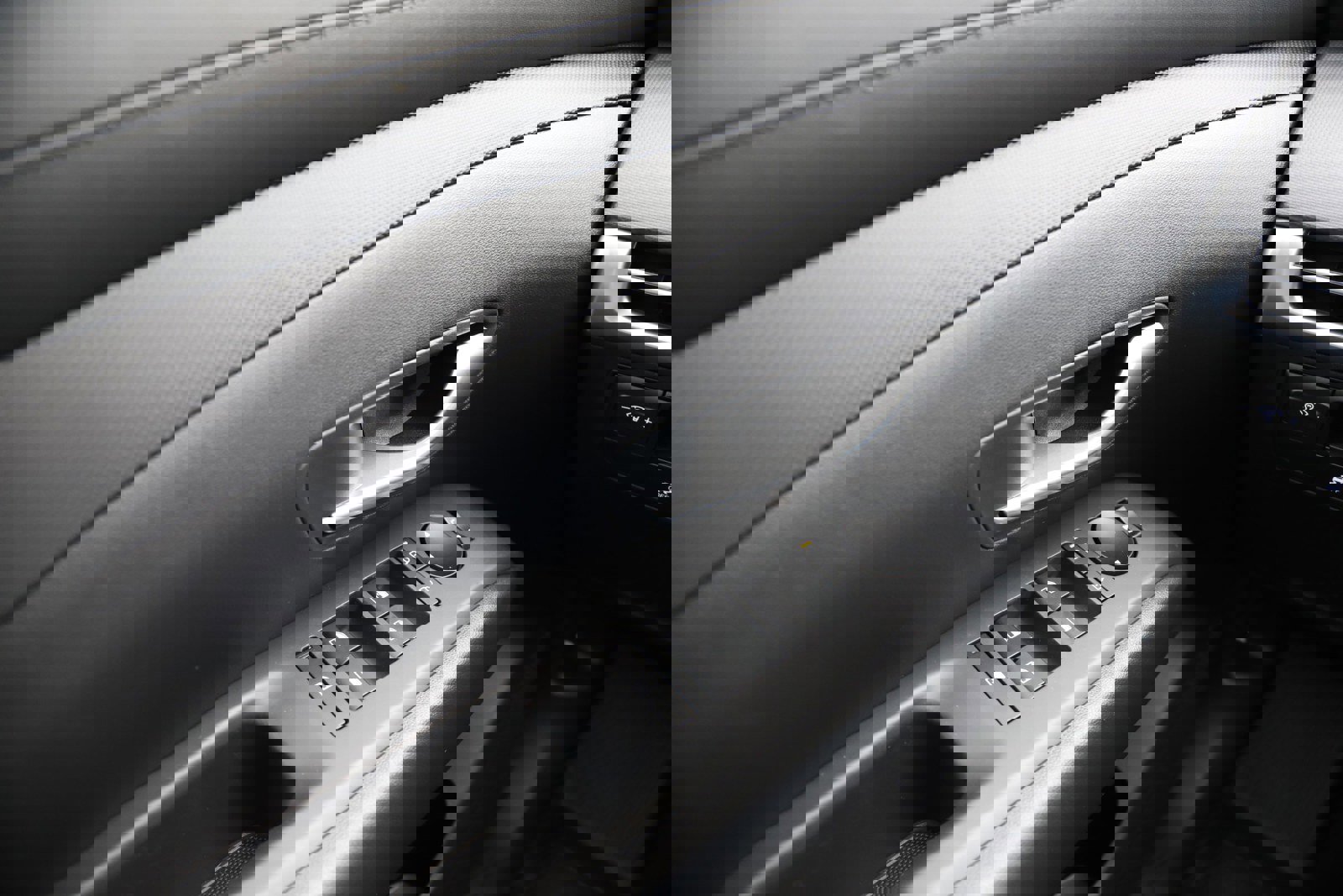 New 2026 Hyundai Tucson Blue SE image 23