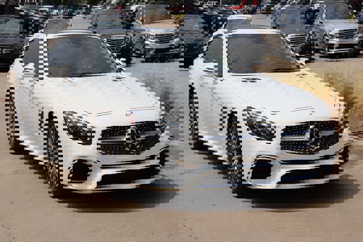 Used 2017 Mercedes-Benz SL 550 w/ Driver Assistance Package image 37