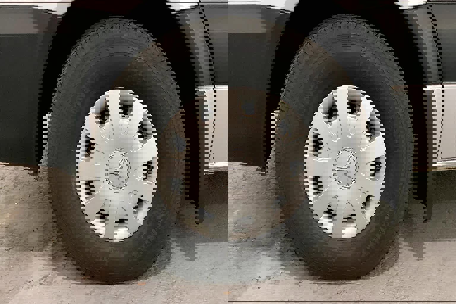 Used 2017 Mercedes-Benz Sprinter 2500 image 8