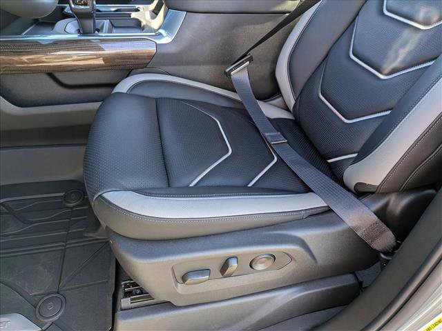 New 2026 Chevrolet Silverado 1500 RST w/ Dark Appearance Package image 4