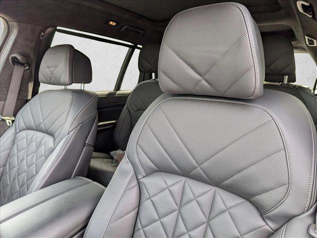 Certified 2023 BMW X7 xDrive40i w/ M Sport Package image 18