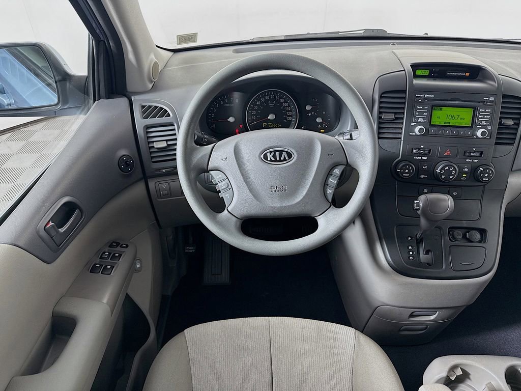 Used 2011 Kia Sedona LX image 17