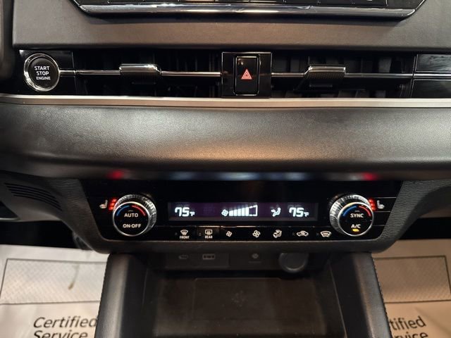 Used 2024 Mitsubishi Outlander SE image 16