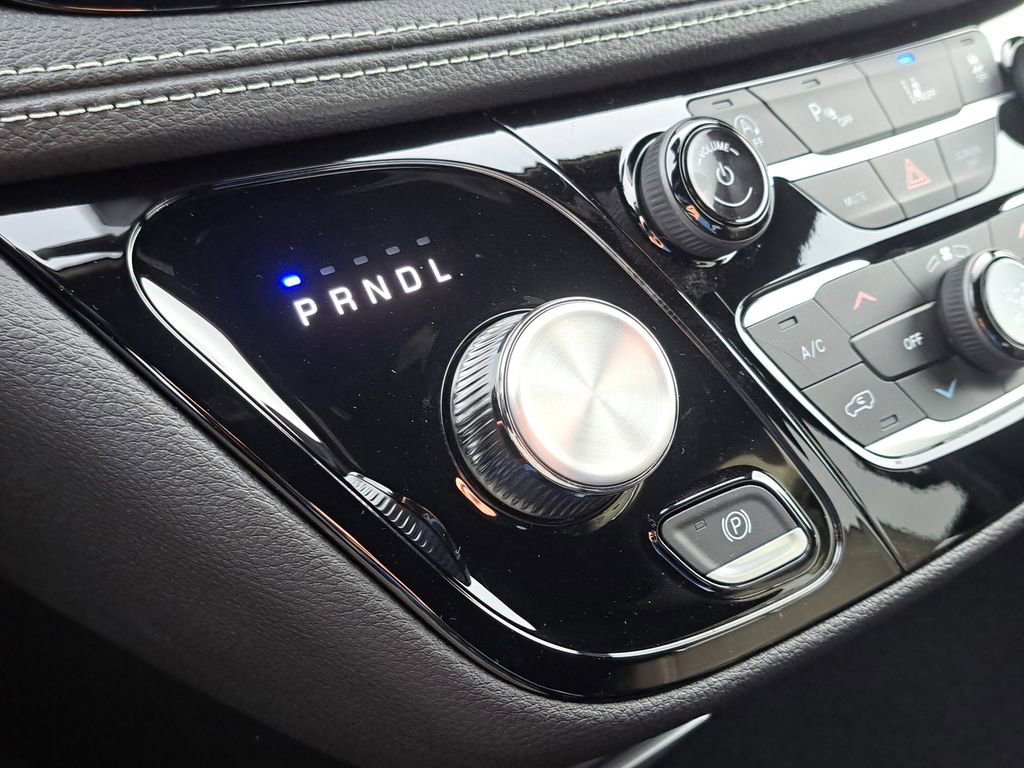 New 2026 Chrysler Pacifica Select FWD image 18