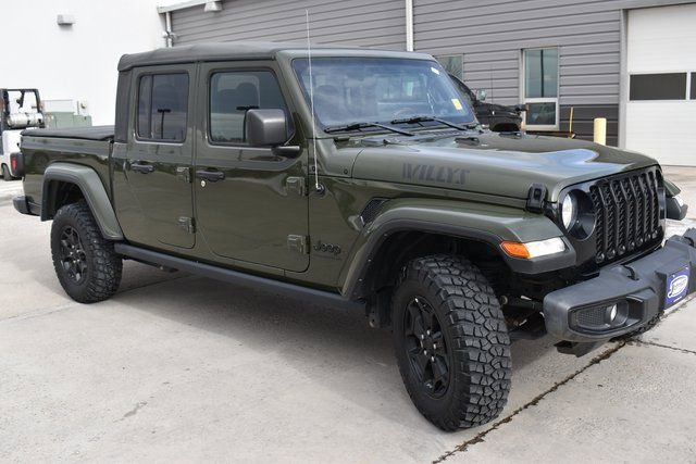 Used 2023 Jeep Gladiator Sport image 3